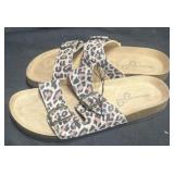 Womenï¿½s Size 8 Sandals