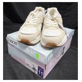 Reebok womenï¿½s size 11 shoes