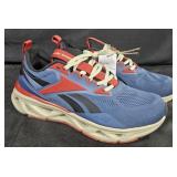Men's size 10 Reebok running shoes