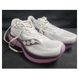 Women's size 7.5 Saucony shoes
