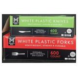 White plastic knives 600 count. White plastic