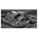 Men's size 8 Eddie Bauer sandals