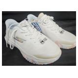 Women's size 8 Skechers pickleball shoes