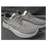 Men's size 9 Skechers shoes