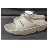 Oofas slides men's size 6 women's size 6