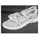 Women's size 10 Skechers sandals
