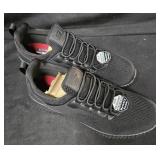 Men's size 9.5 Skechers work shoes