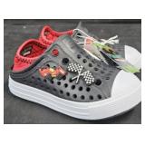 Boy's size 7 Skechers foamies shoes