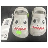 Toddler adevnture clogs size 7
