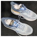 Men's size 11 Hoka shoes