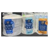 204 ultra dinner paper plates, 330 ultra dessert