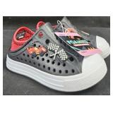 Boy's size 6 Skechers foamies shoes