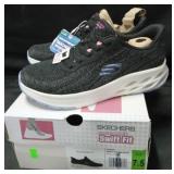 Skechers ladies swift fit sneaker black size 7.5