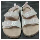 Used Girls size 8 Oshkosh bgosh sandles