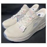 Ladies Skechers Swift Fit Sneakers, size 10
