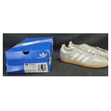 Addidas Men's size 7, women's size 8 shoes