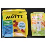 Mott's fruit snacks 90 pouches. Built sour puffs