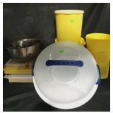 Sterlite vegetable tray w handle. 4pc stainless