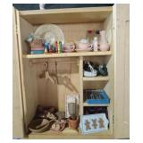 Miniature dollhouse wardrobe and accessories