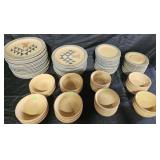 Pfaltzgraff dish set. Large lot of 26 plates. 15