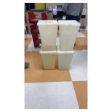 4 PLASTIC CONTAINERS WITH LIDS