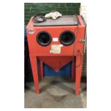 CENTRAL PNEUMATIC STEEL BLASTER CABINET