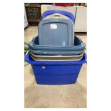 1 Large and 4 Medium Plastic Totes with Lids