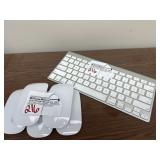 Apple peripherals lot