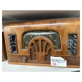 Vintage Zenith 6R631 Radio