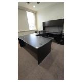 HON U-Shaped Desk with Right Hand Return