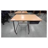 STUDENT DESK WITH STORAGE