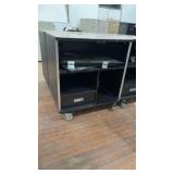MOBILE CUBE/DESK ON WHEELS