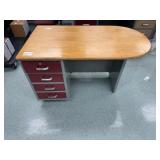 SMALL DESK WITH 3 DRAWERS