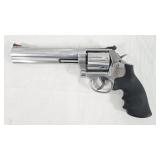 Smith & Wesson 686-6 357 Revolver