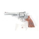 Smith & Wesson 657 41 Mag Revolver