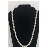 Pearl necklace with 14 K clasp