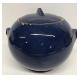 Crock blue crock with lid