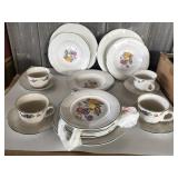 5 place-setting dish set