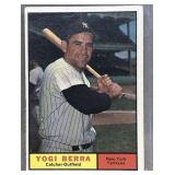 Yogi Berra 1961TOPPS baseball card
