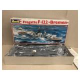 Fregatte F1 22 Bremen 1/ 300 scale model