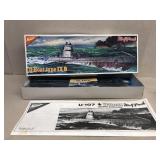 Wolfpack U-boat type German submarine model kit