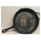 Cast iron skillet