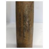 Roberto Clemente Louisville slugger bat it is