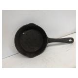 Cast iron skillet