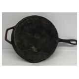 Cast iron skillet