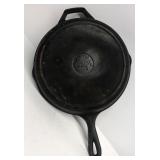 Lodge cast iron skillet