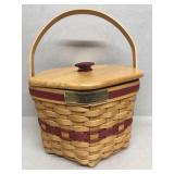 1997 Longaberger Christmas snowflake basket with