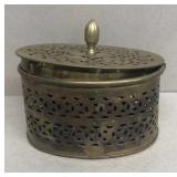 Solid brass trinket Or potpourri box