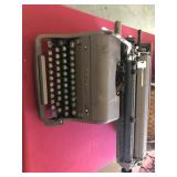 Royal type writer extra Lind version rare