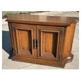 Entryway credenza stand